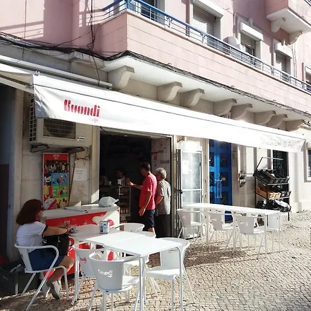 At Ease * Lisboa